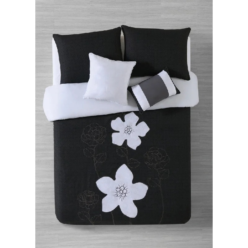 Wool - filled comforters with natural moisture - wicking and temperature - regulating featuresRosella Comforter Set Wool - filled comforters with natural moisture - wicking and temperature - regulating featuresRosella Comforter Set