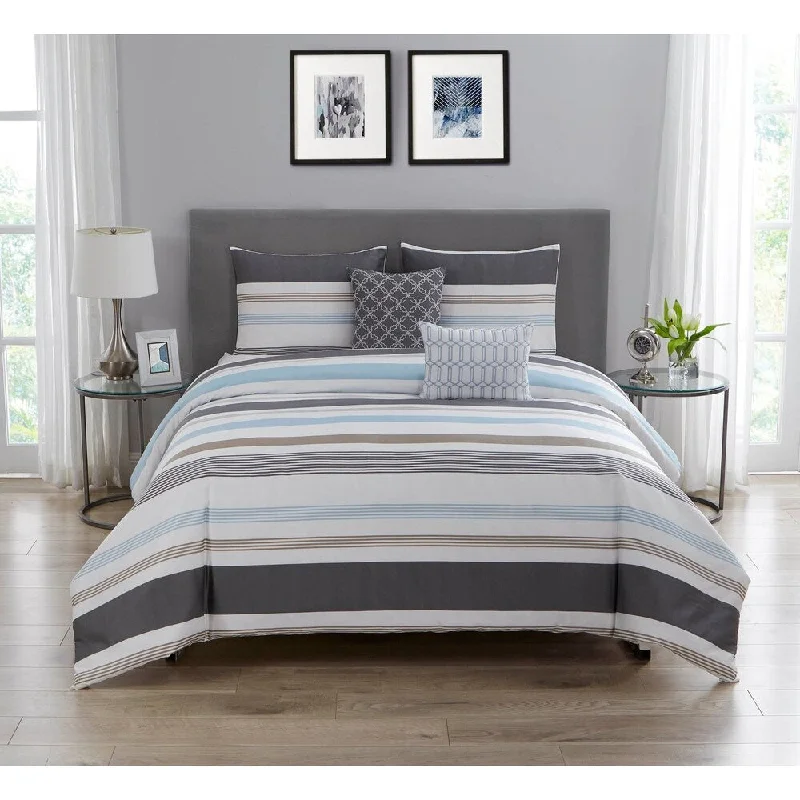 Latex - filled comforters with a bouncy texture and good supportSabrina Cotton Printed Comforter Set in Blue & Grey Latex - filled comforters with a bouncy texture and good supportSabrina Cotton Printed Comforter Set in Blue & Grey