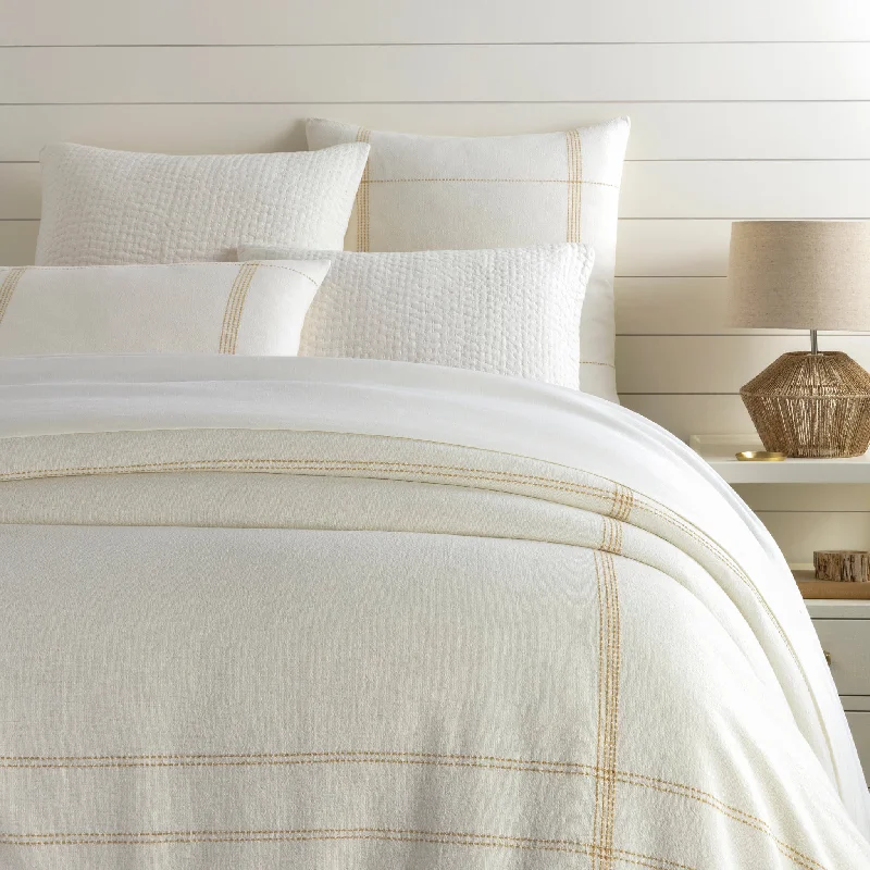 Zipper - closure duvet covers for easy removal and washingSanta Barbara Camel Duvet Cover