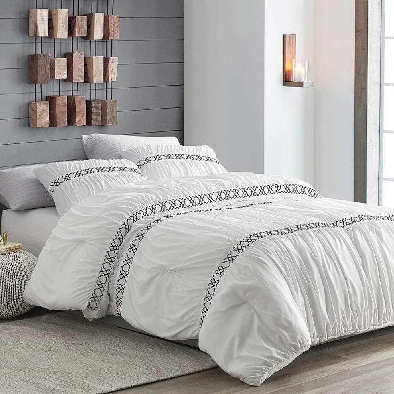 King - size comforters to fit large king - sized beds perfectlySantorini Textured Bedding - Oversized Comforter King - size comforters to fit large king - sized beds perfectlySantorini Textured Bedding - Oversized Comforter