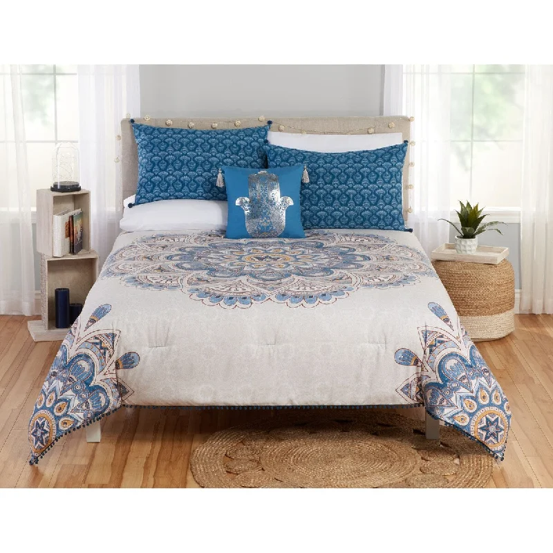 Latex - filled comforters with a bouncy texture and good supportSavasana Comforter and Décor Pillow Set Latex - filled comforters with a bouncy texture and good supportSavasana Comforter and Décor Pillow Set