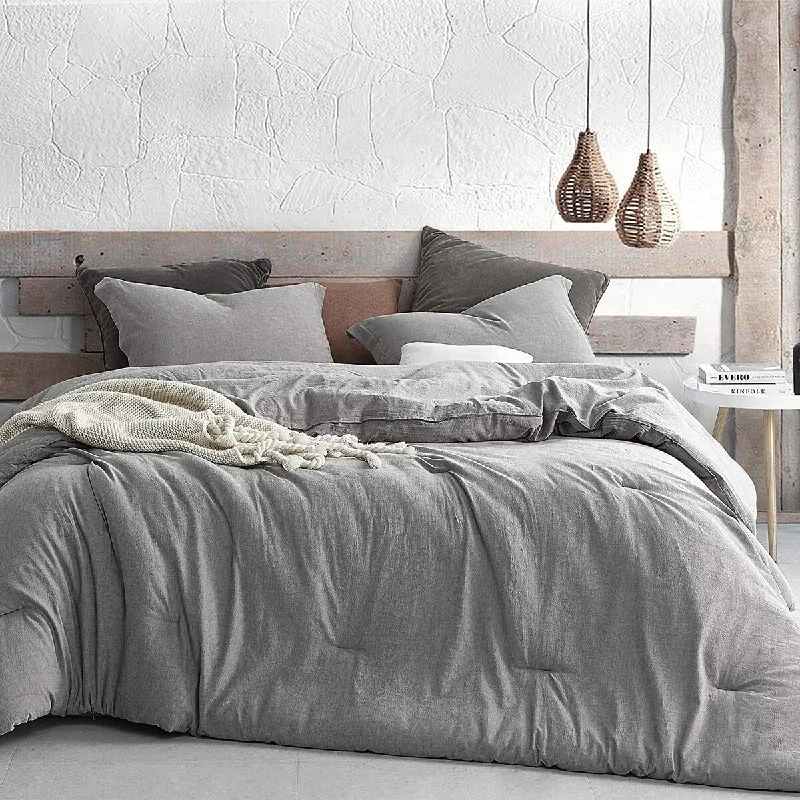 Latex - filled comforters with a bouncy texture and good supportShaded Gray Oversized Comforter - 100% Yarn Dyed Cotton Latex - filled comforters with a bouncy texture and good supportShaded Gray Oversized Comforter - 100% Yarn Dyed Cotton