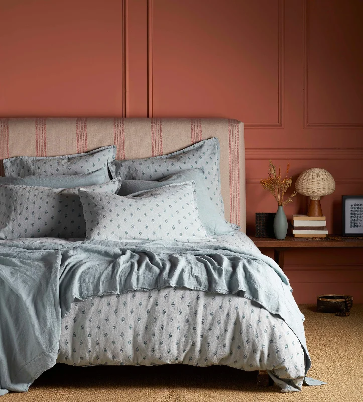 Bamboo - derived duvet covers with antibacterial and moisture - wicking propertiesTeal Talia 100% Cotton Duvet Cover