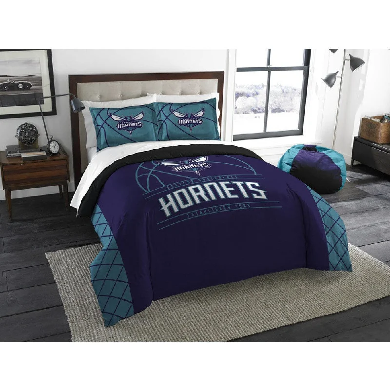 Cotton - filled comforters for a breathable and natural sleep experienceThe Northwest Company NBA Charlotte Hornet Reverse Slam Full/Queen 3-piece Comforter Set