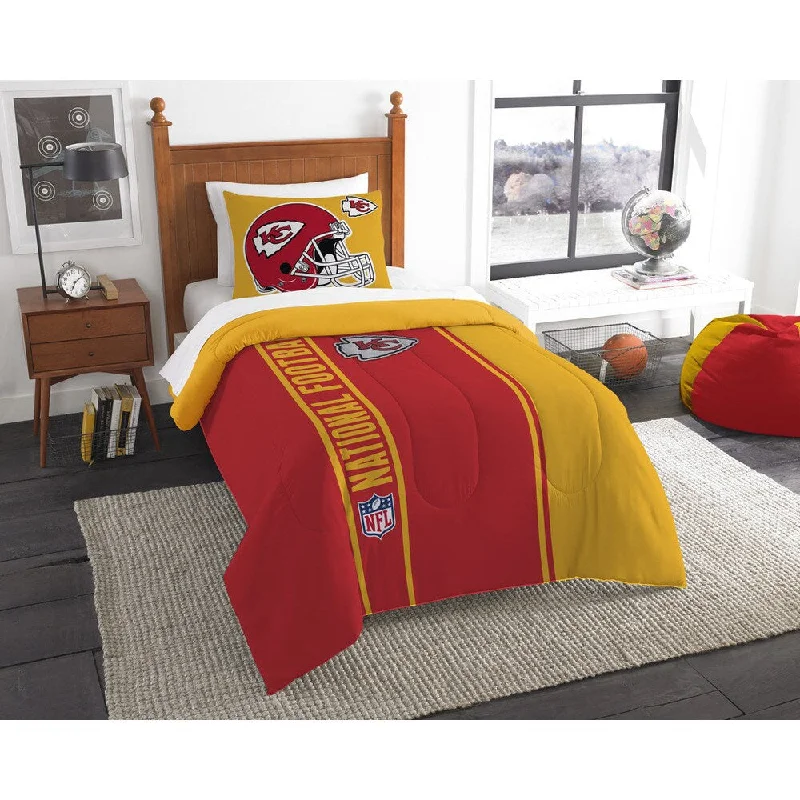 Latex - filled comforters with a bouncy texture and good supportThe Northwest Company Official NFL Kansas City Chiefs Twin Applique 2-piece Comforter Set Latex - filled comforters with a bouncy texture and good supportThe Northwest Company Official NFL Kansas City Chiefs Twin Applique 2-piece Comforter Set