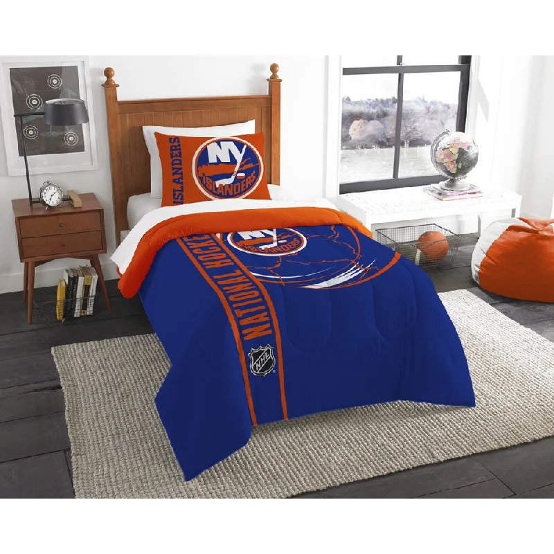 Latex - filled comforters with a bouncy texture and good supportThe Northwest Company Official NHL New York Islanders Printed Twin 2-piece Comforter Set Latex - filled comforters with a bouncy texture and good supportThe Northwest Company Official NHL New York Islanders Printed Twin 2-piece Comforter Set