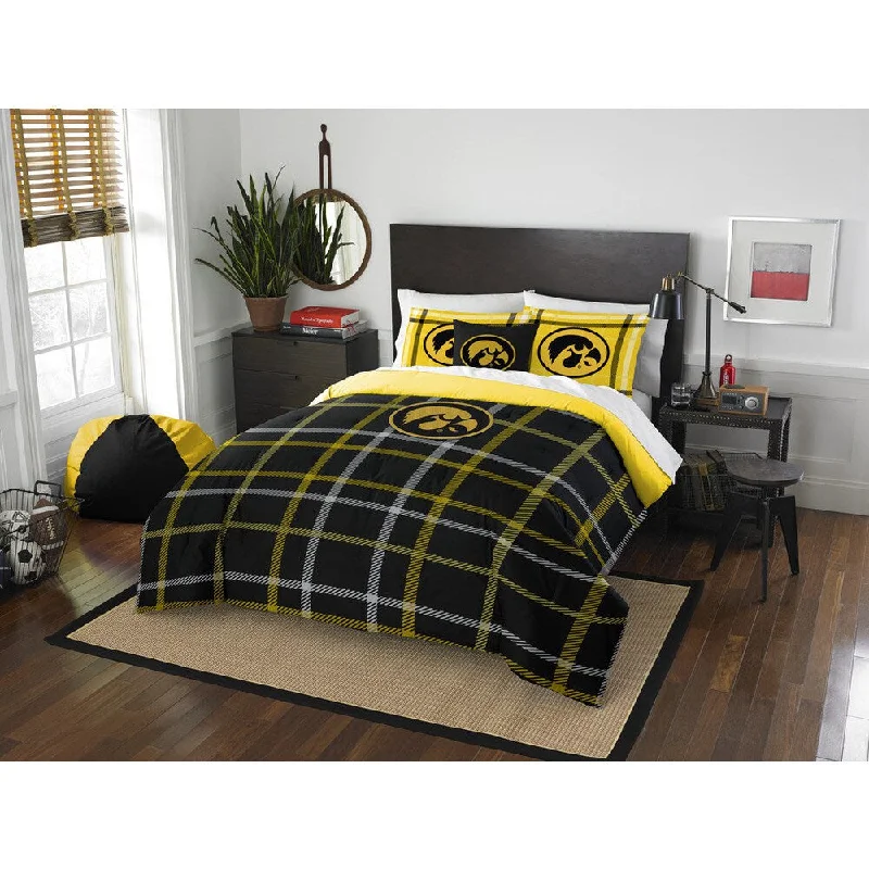Bamboo - fiber - filled comforters with antibacterial and breathable qualitiesThe Northwest Company University of Iowa Full 3-piece Comforter Set Bamboo - fiber - filled comforters with antibacterial and breathable qualitiesThe Northwest Company University of Iowa Full 3-piece Comforter Set