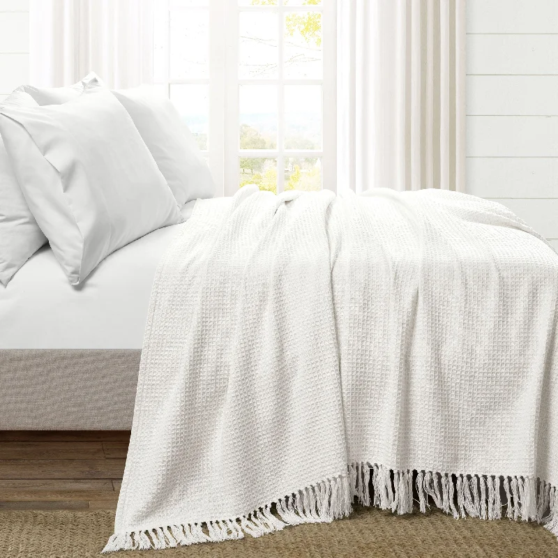Chenille blankets with a thick and fuzzy textureWaffle Cotton Knit Tassel Fringe Blanket/Coverlet Chenille blankets with a thick and fuzzy textureWaffle Cotton Knit Tassel Fringe Blanket/Coverlet