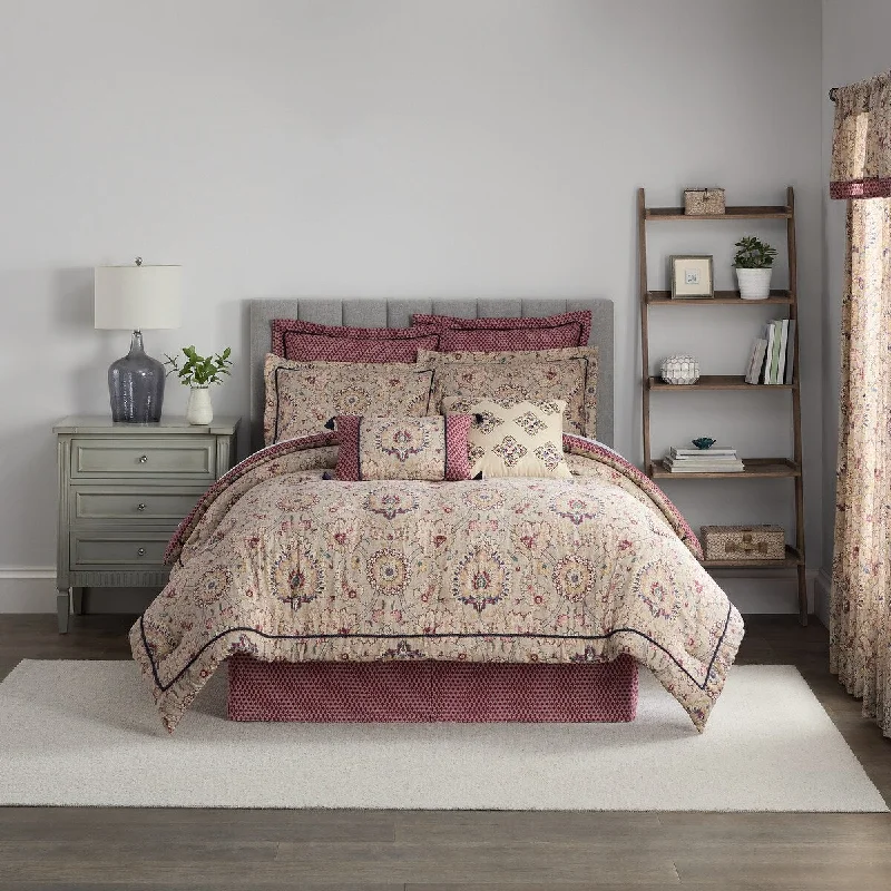 Goose down comforters known for their superior quality and insulationWaverly Castleford Damask 4 Piece Cotton Comforter Set Goose down comforters known for their superior quality and insulationWaverly Castleford Damask 4 Piece Cotton Comforter Set
