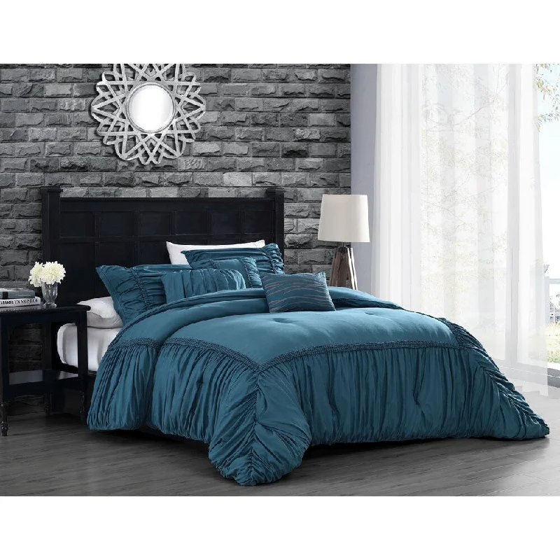 Full - size comforters suitable for full - sized beds in guest rooms or small bedroomsZurich Elastic Hotel Comforter Set with Throw Pillows Full - size comforters suitable for full - sized beds in guest rooms or small bedroomsZurich Elastic Hotel Comforter Set with Throw Pillows
